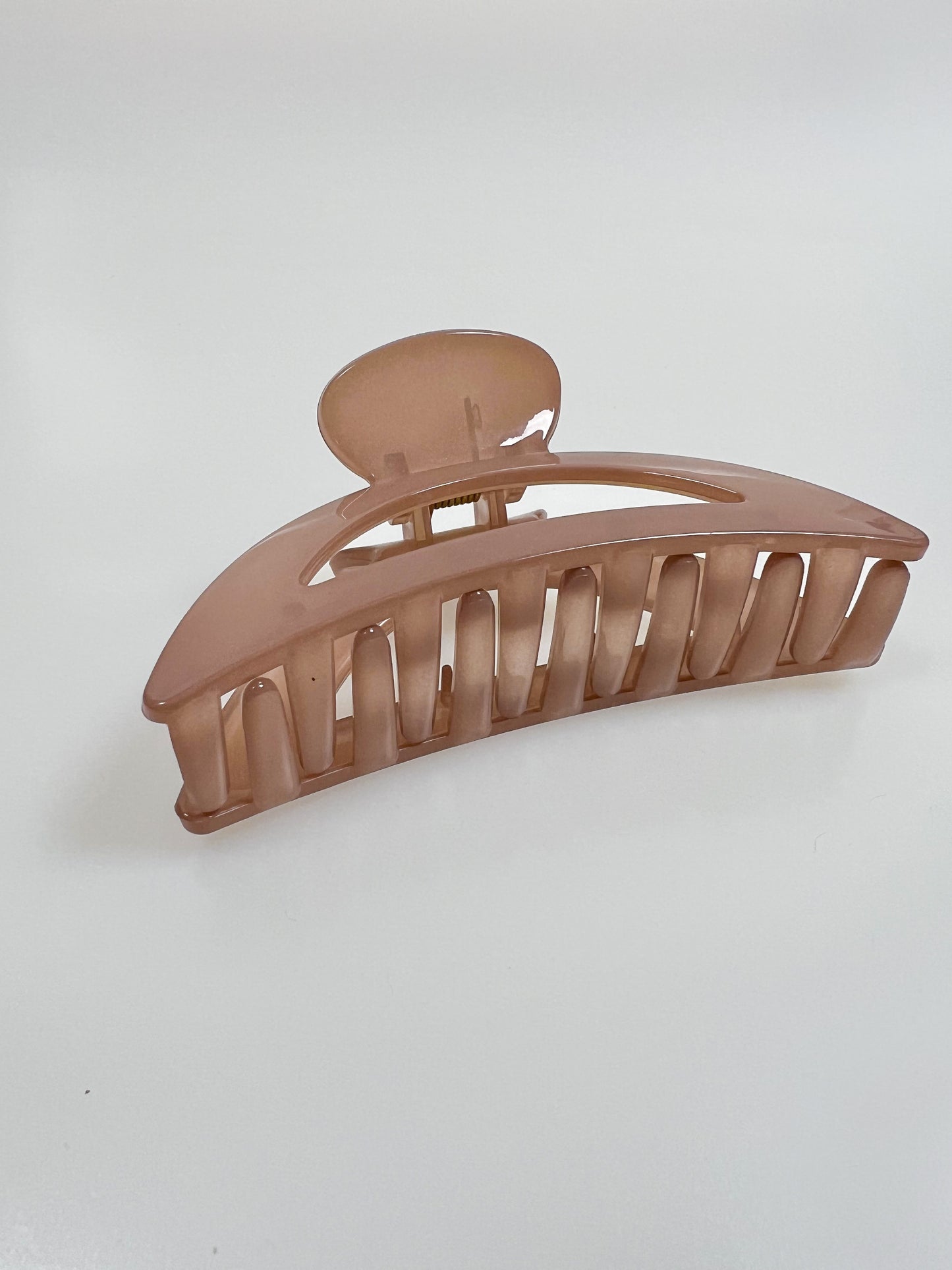 Triangelformad hårklämma